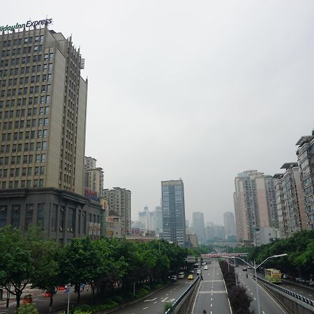 Holiday Inn Express Chongqing Guanyinqiao By Ihg Exterior foto