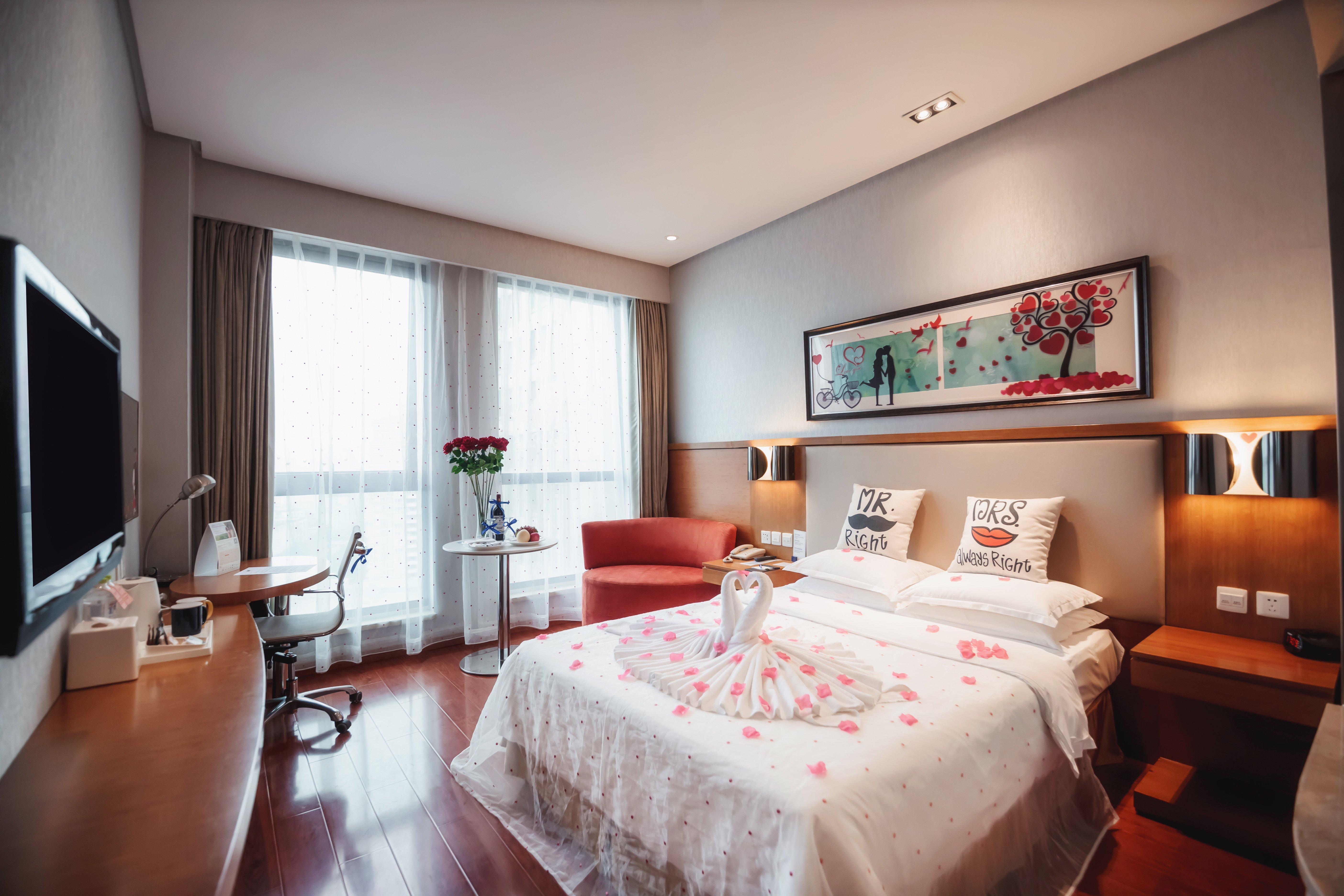 Holiday Inn Express Chongqing Guanyinqiao By Ihg Exterior foto