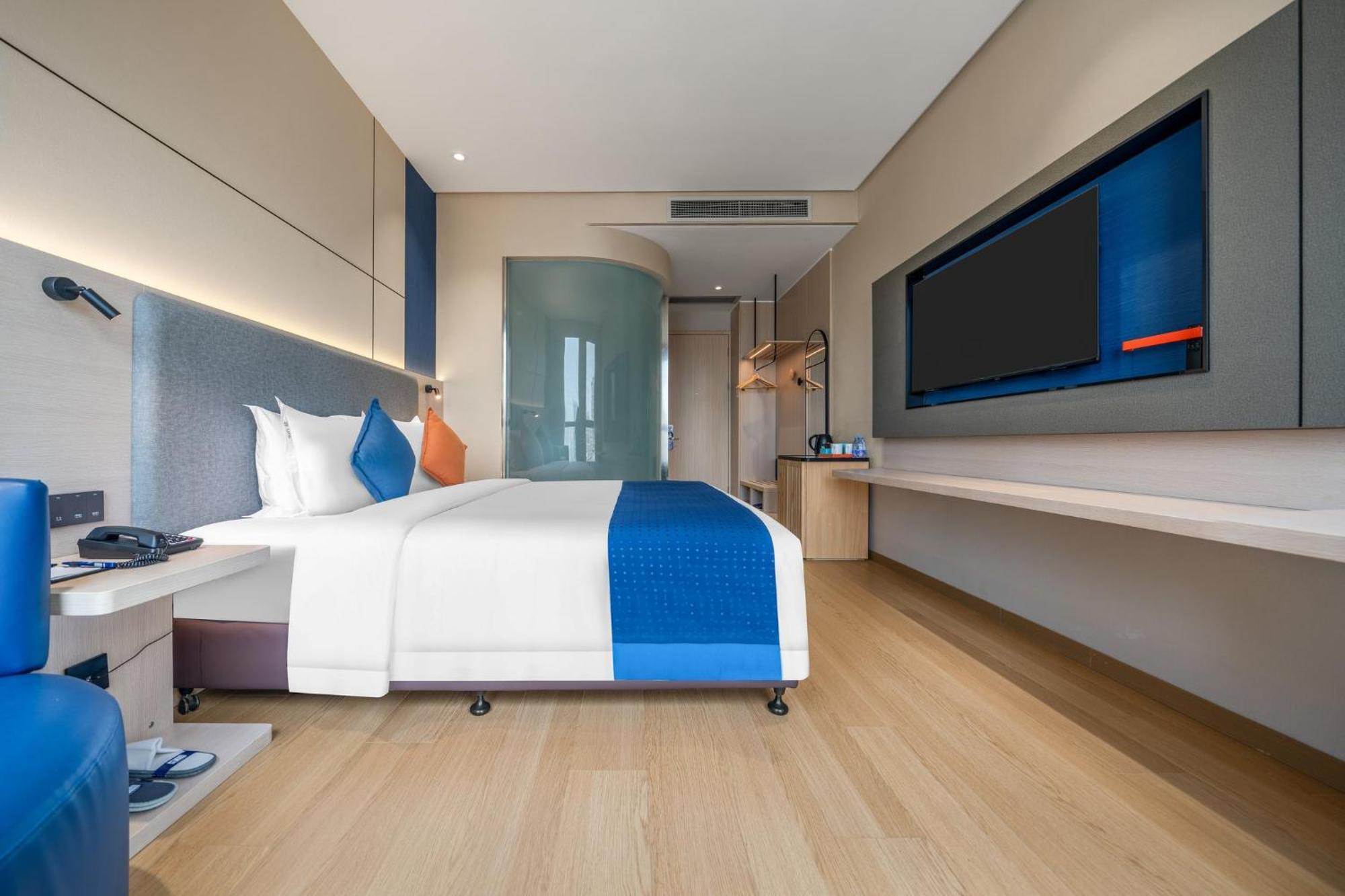 Holiday Inn Express Chongqing Guanyinqiao By Ihg Exterior foto
